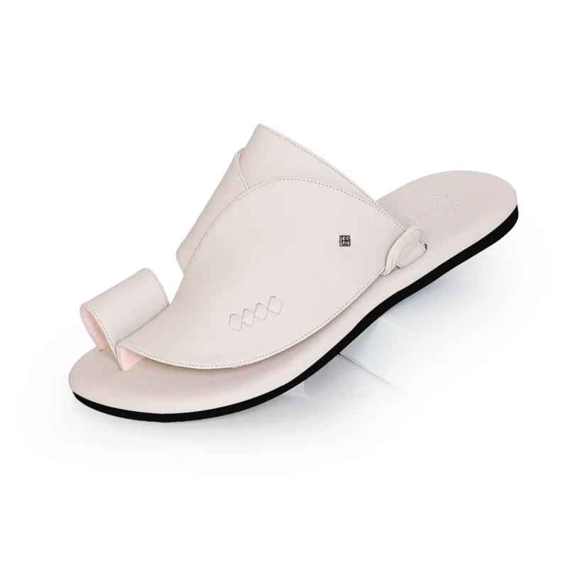 حذاء شرقي سادة بيج TA-257